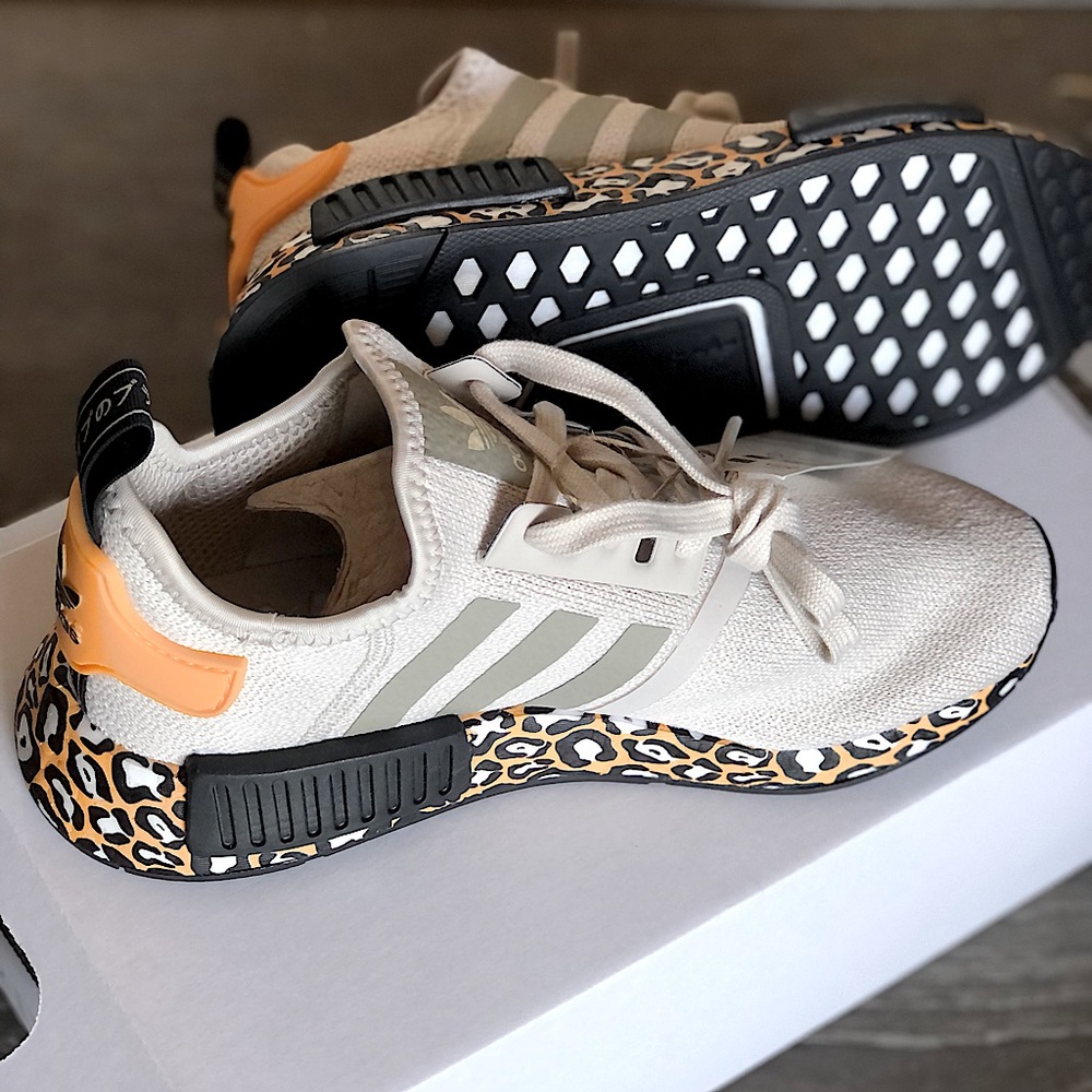 Adidas NMD R1 Leopard Size 7 Women’s Running Shoes